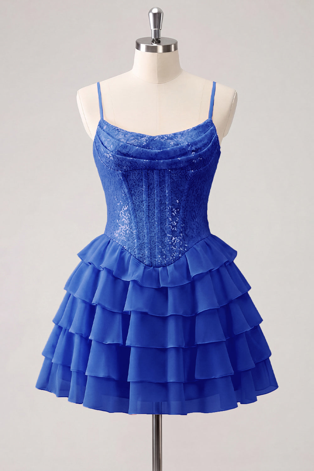 Robe de bal bustier rose trapèze à volants, sequins et dos lacé