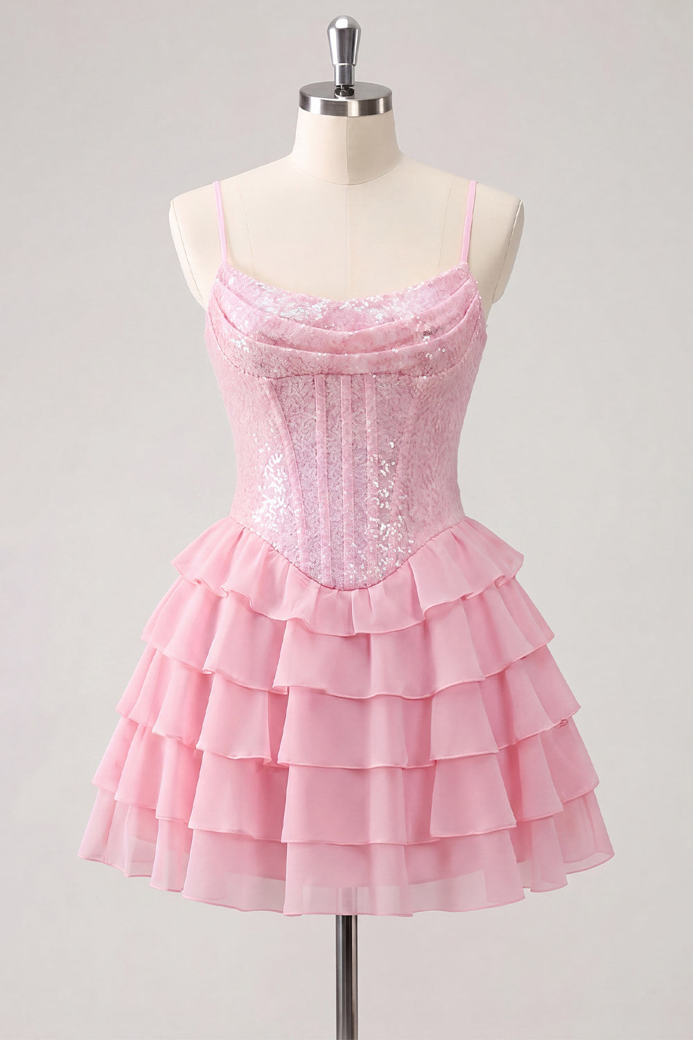 Robe de bal bustier rose trapèze à volants, sequins et dos lacé