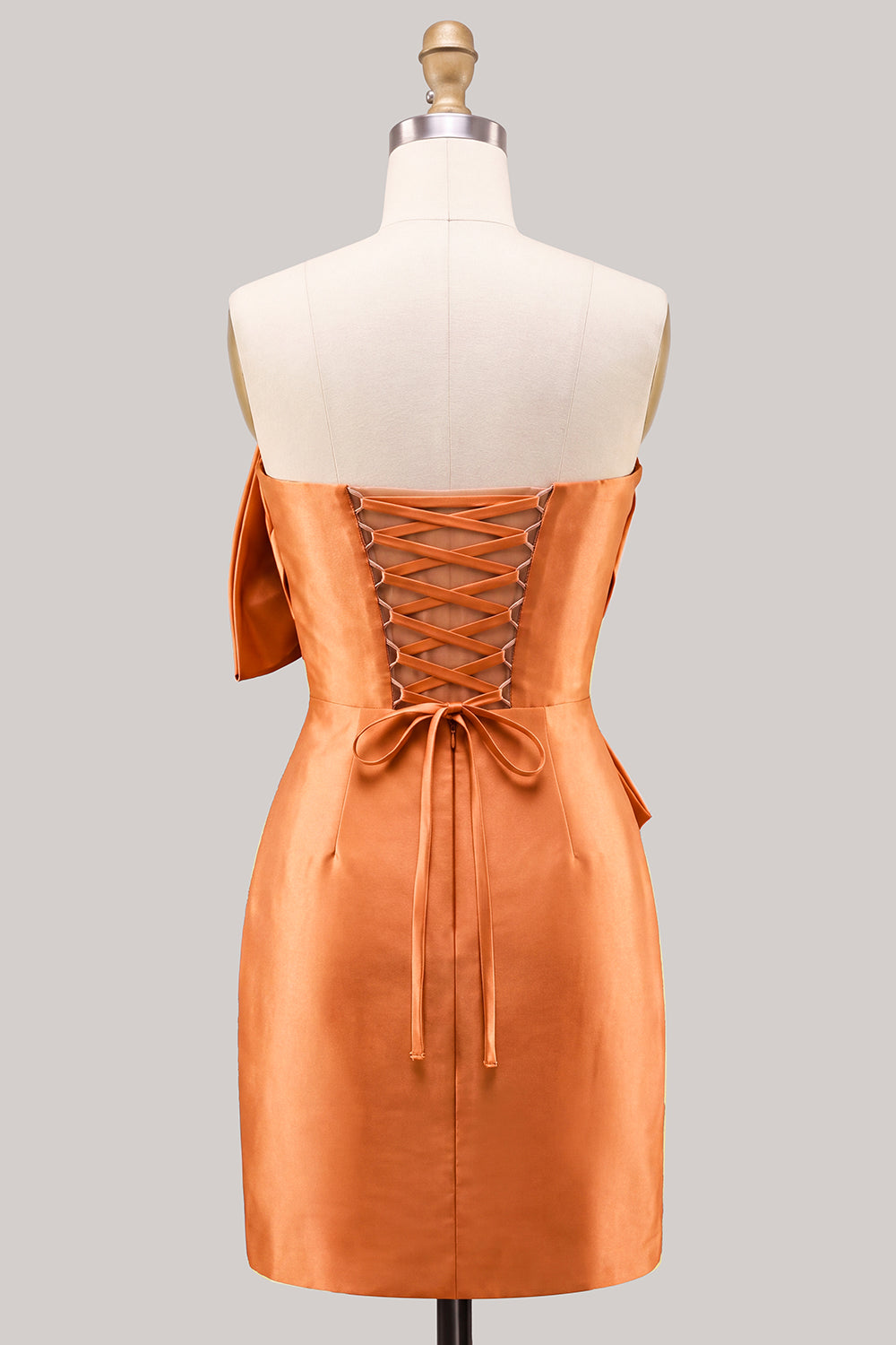 Robe de bal bustier en satin bleu froncé moulante avec nœud