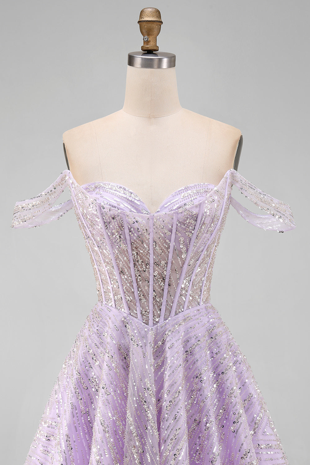 Robe Courte de Demoiselle d'Honneur Trapèze Lilas à Corset Épaules Dénudées et Paillettes avec Dos Lacé