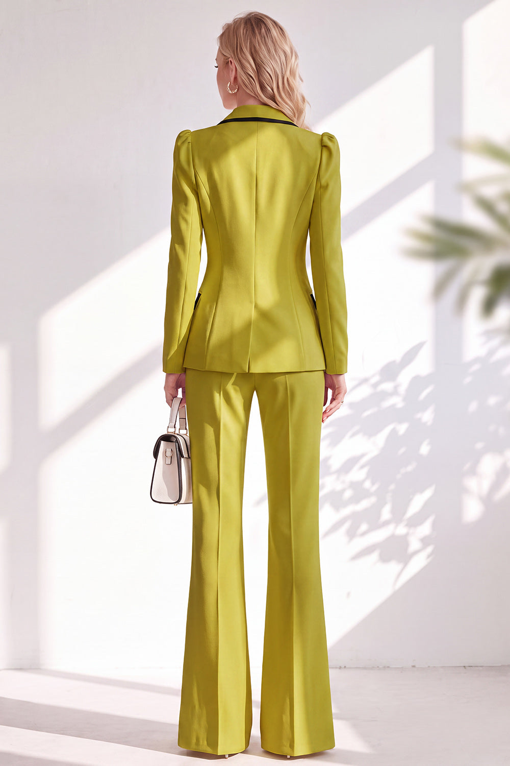 Brown Fitted Notched Lapel Long Sleeves Women Suits with Covered Button