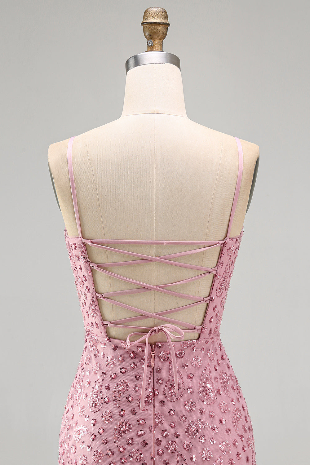 Robe de bal courte moulante Dusty Rose avec laçage au dos, bretelles spaghetti et perles