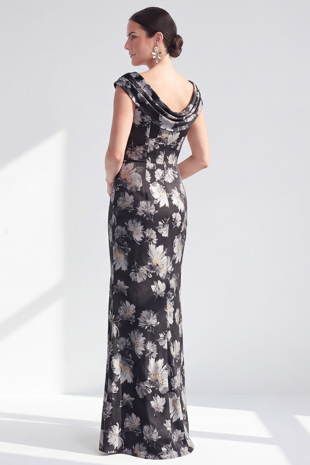 Mermaid Black Floral Long Mother of the Bride Dress with Slit