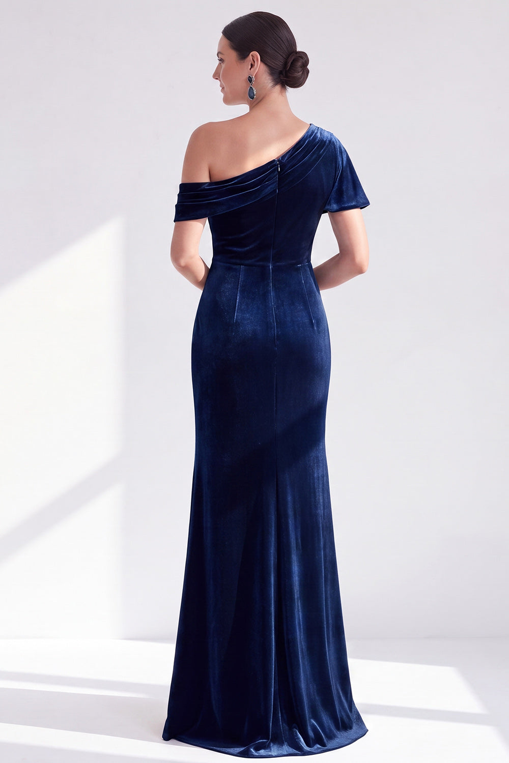 Mermaid Burgundy Velvet Off-the-Shoulder Ruched Long Mother of the Bride Dress