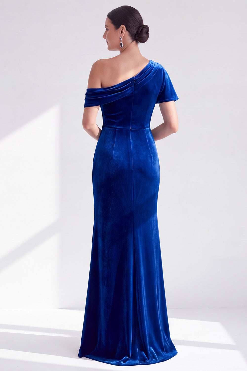 Mermaid Burgundy Velvet Off-the-Shoulder Ruched Long Mother of the Bride Dress