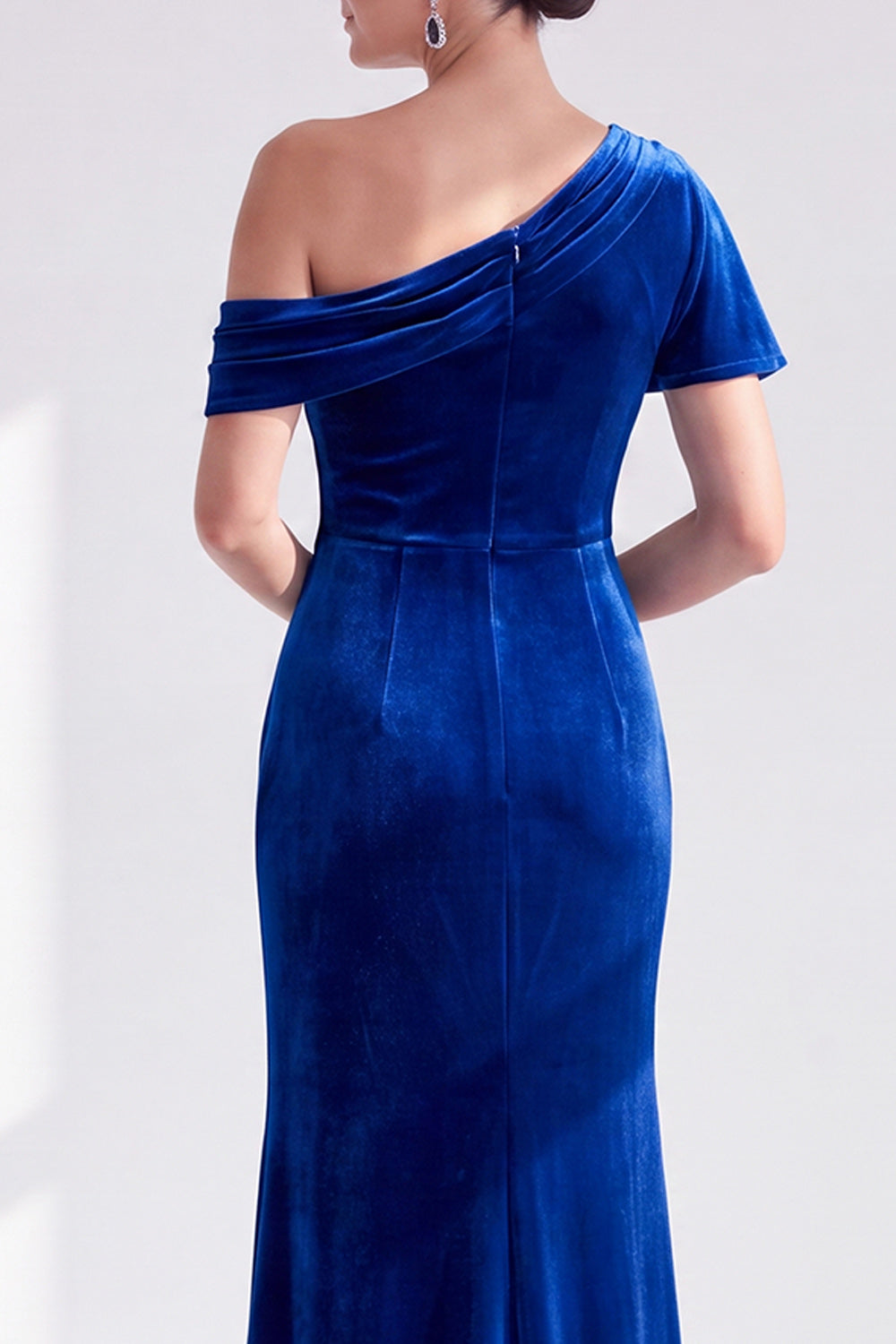Mermaid Burgundy Velvet Off-the-Shoulder Ruched Long Mother of the Bride Dress