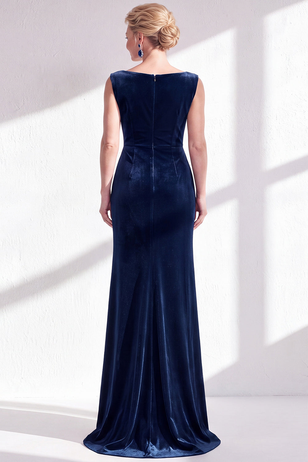 Dark Green Velvet Bateau Neck Ruched Mermaid Long Mother of the Bride Dress with Slit