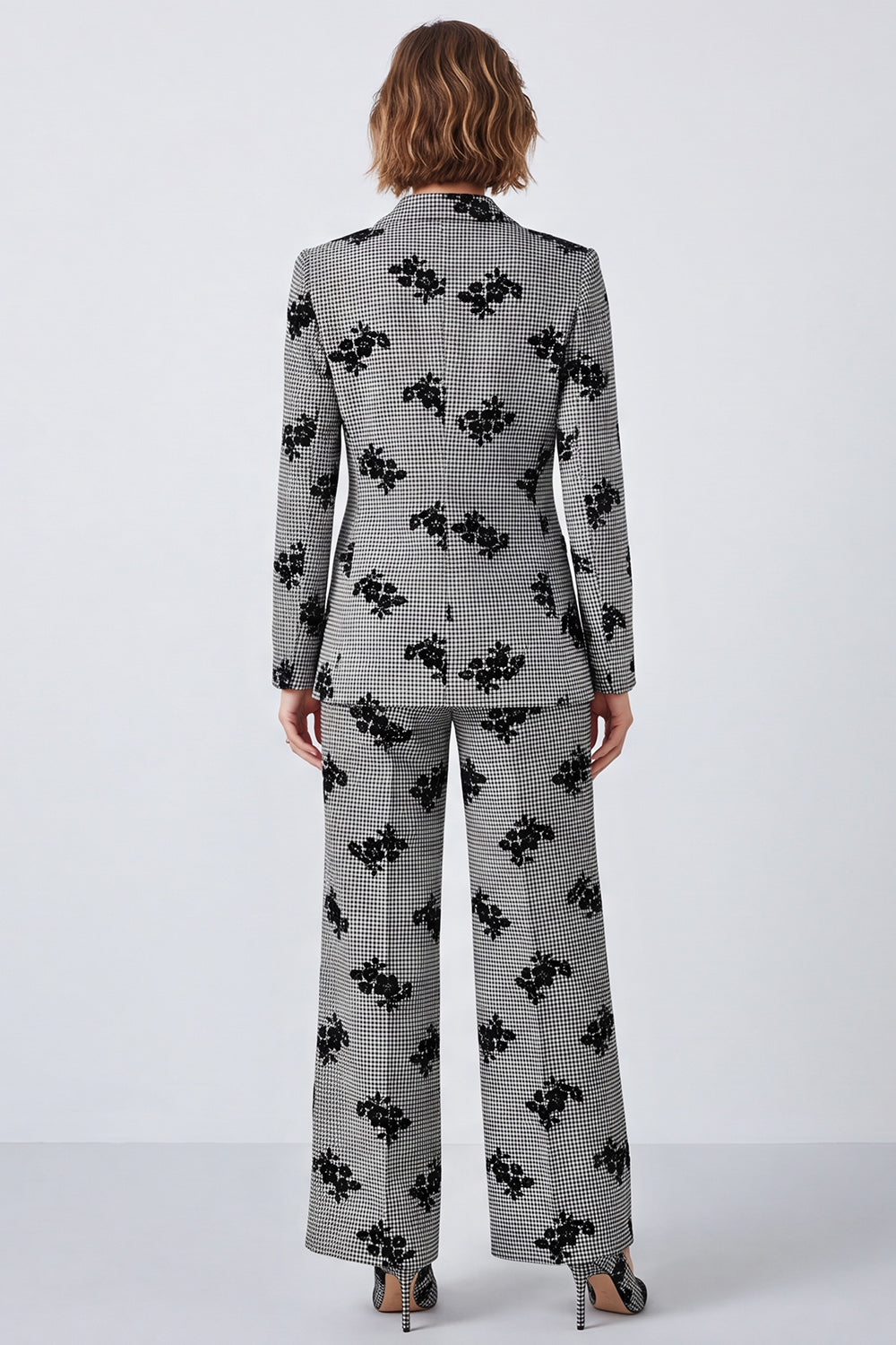 Peak Lapel 2 Piece Black and White One Button Prom Suits