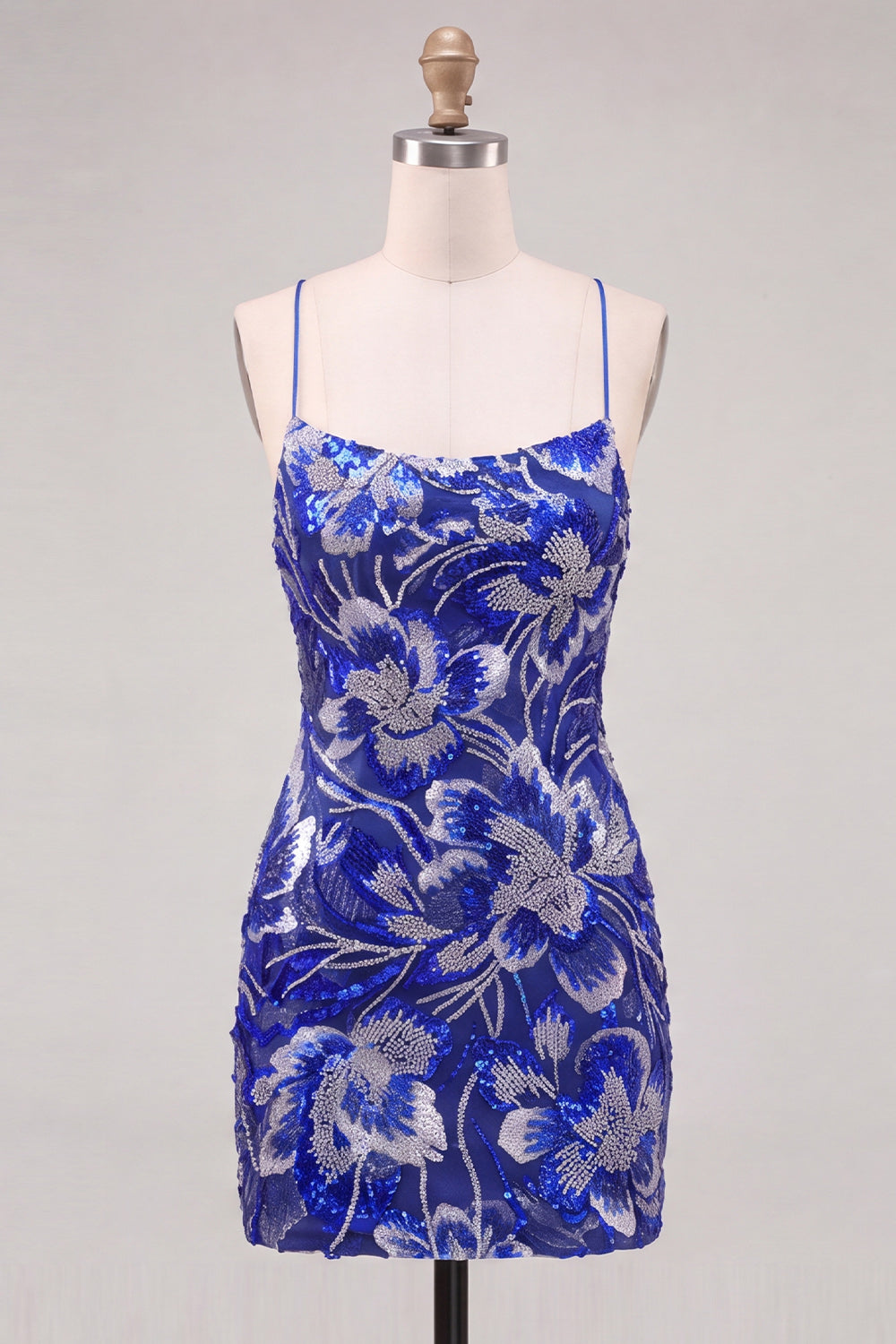 Vestido de fiesta ajustado azul con tirantes finos, lentejuelas, cuentas y espalda con cordones