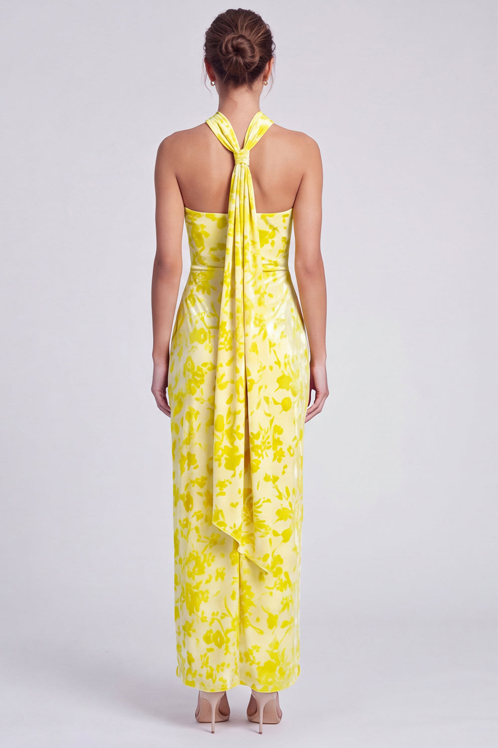Robe longue rose en velours à col licou avec fente, motif floral, coupe sirène