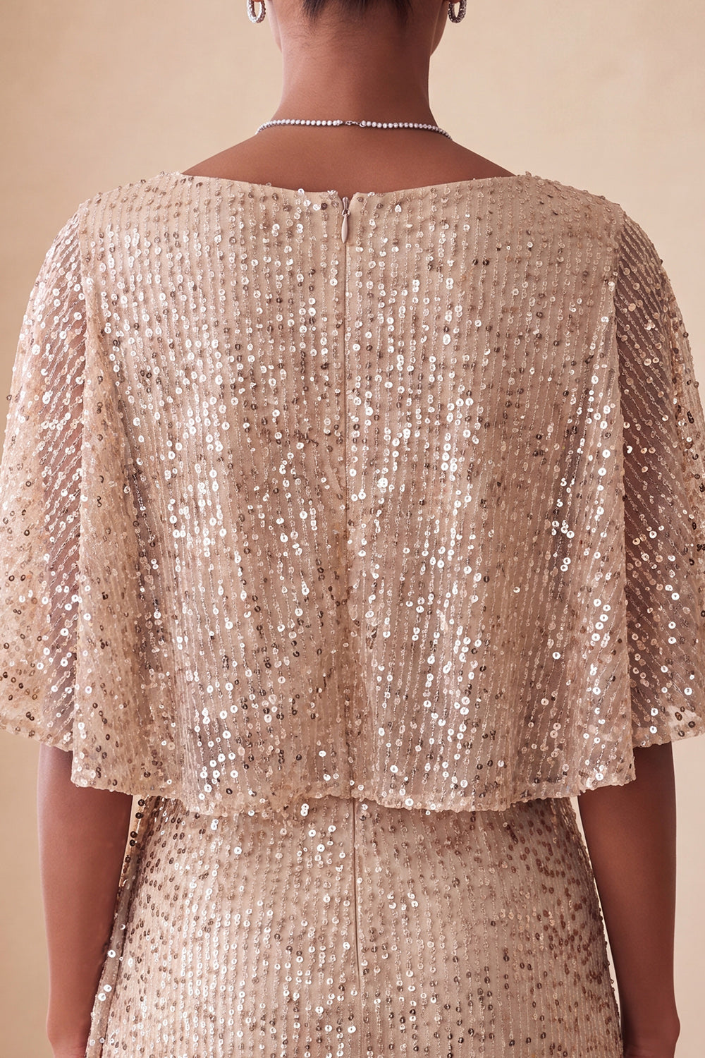 Sparkly Pink Bodycon Round Neck Sequins Ruched Short Homecoming Dress with Sash