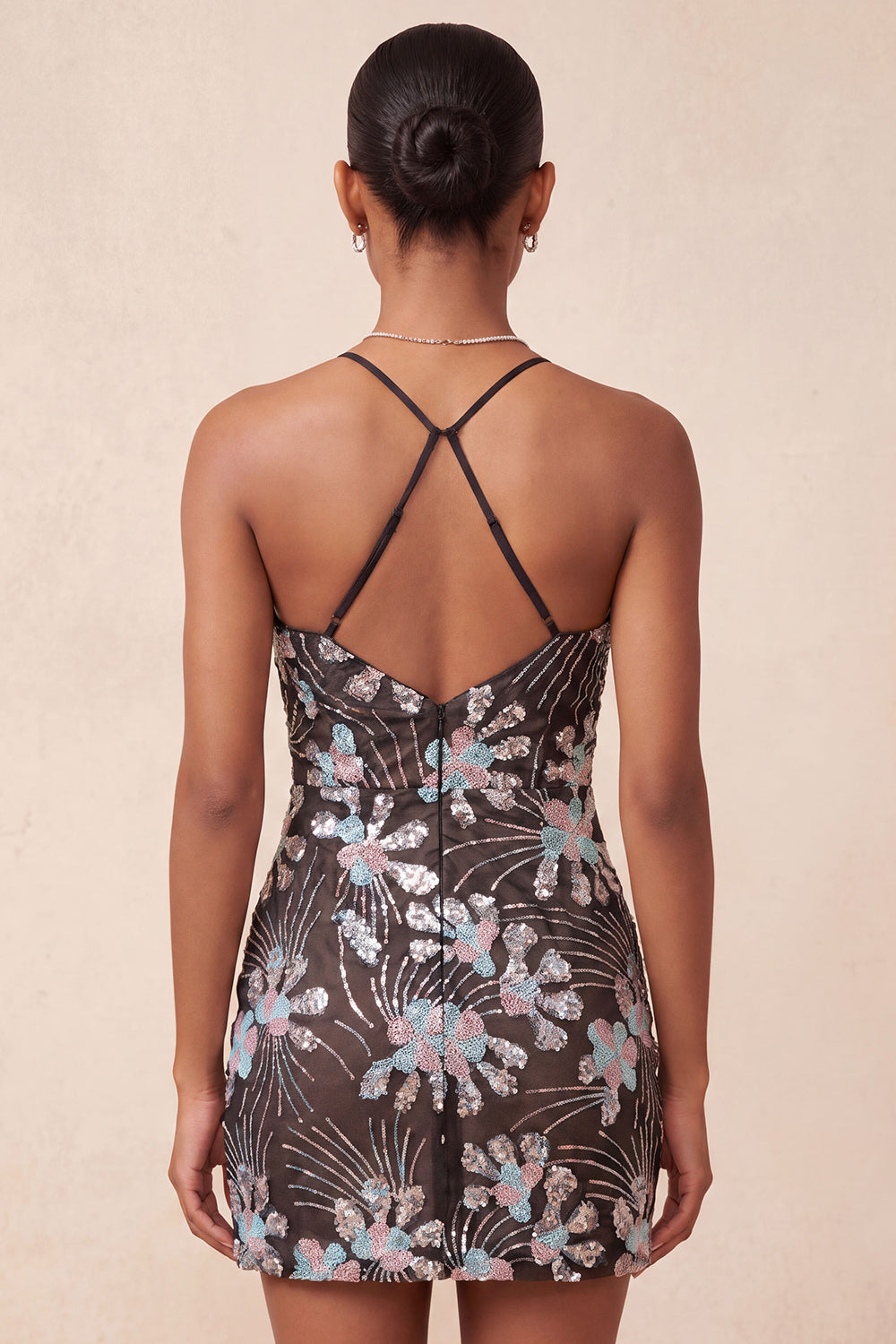 Black Bodycon Spaghetti Straps Sequins Floral Short Homecoming Dress with Slit