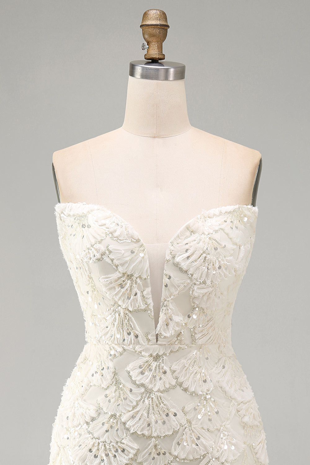 Ivory Sweetheart Short Bodycon Homecoming Dress with Sequins