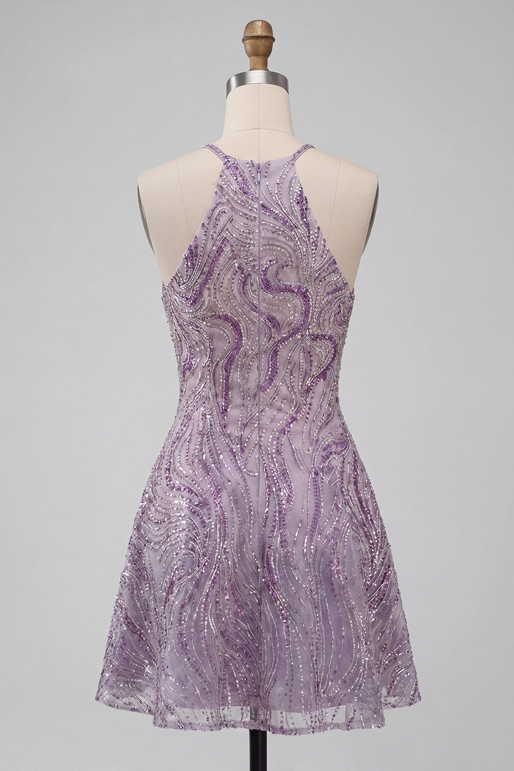 Robe de bal courte trapèze lilas à col montant et perles