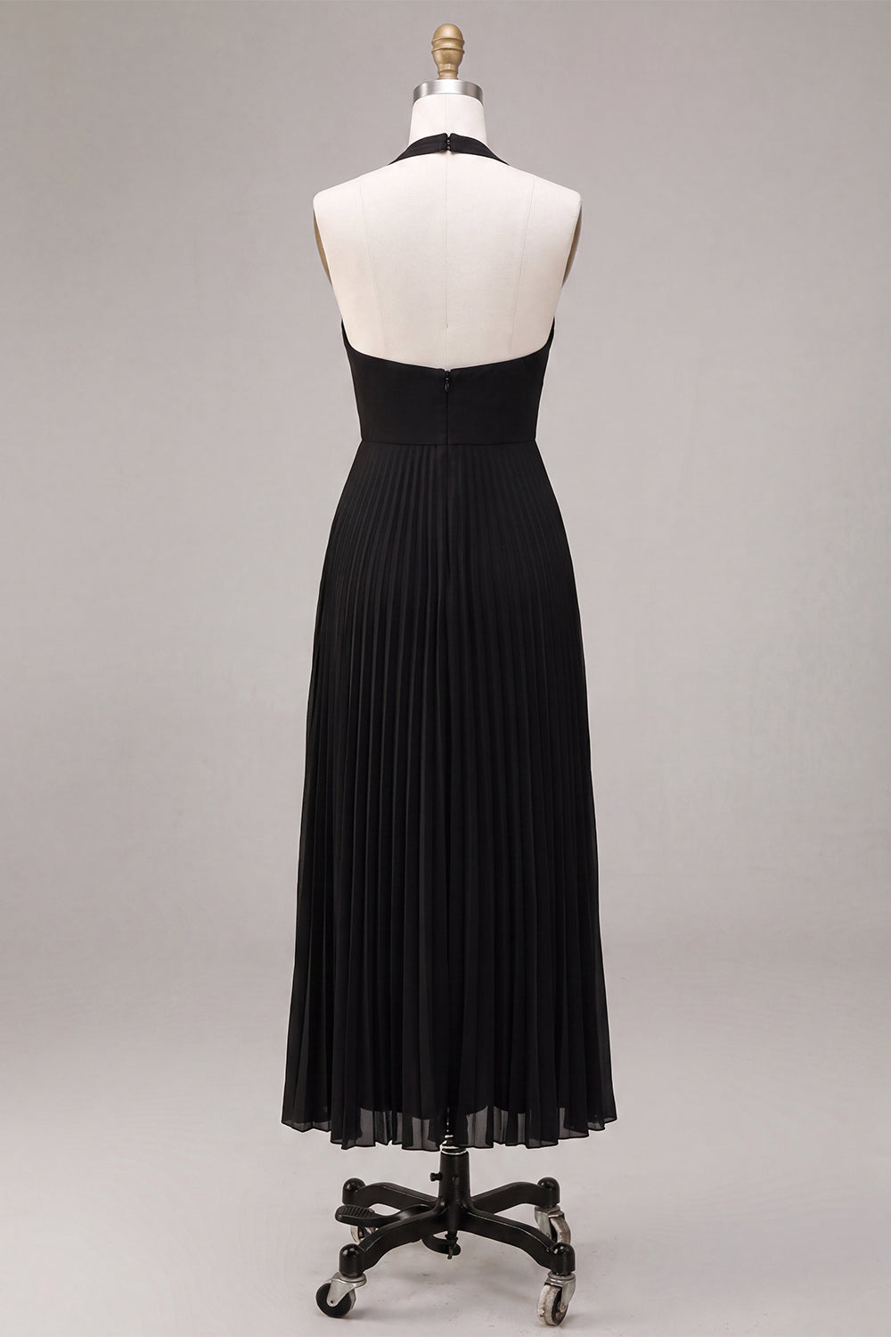 Chiffon Black A-Line Halter Neck Pleated Maxi Formal Dress