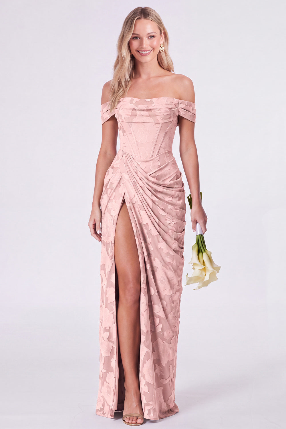 Vestido de Dama de Honor Sage Sirena Floral con Corsé, Hombros Descubiertos y Abertura