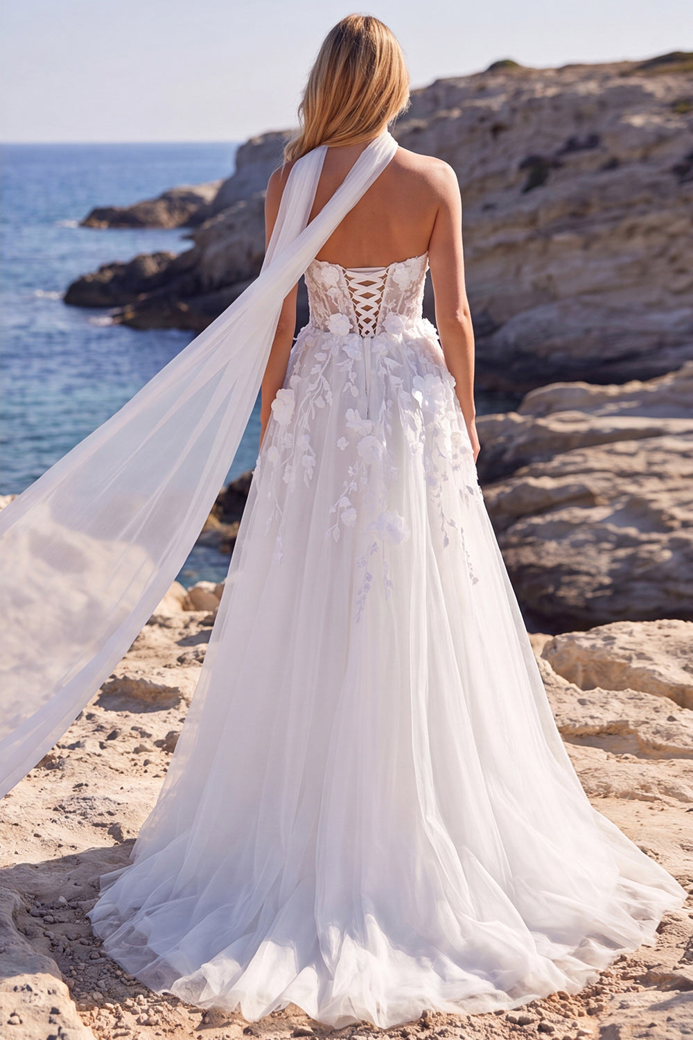 White Tulle A-Line Floral Corset Sweetheart Long Wedding Dress with Appliques
