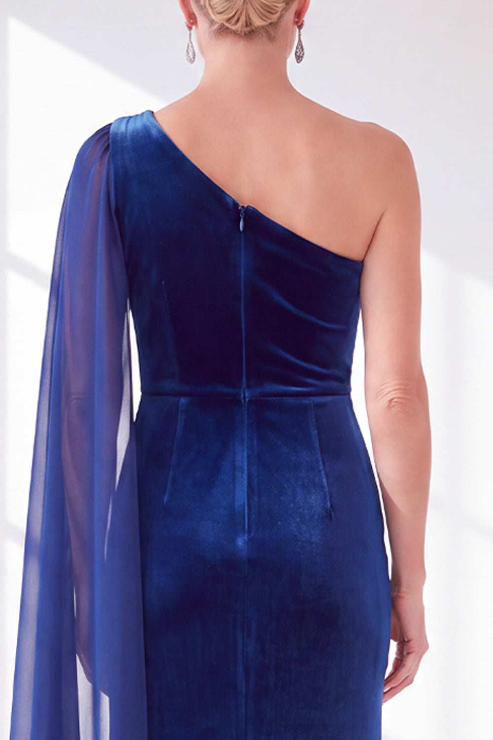 Burgundy One Shoulder Sheath Ruched Mother Of The Bride Dress with Side Cape