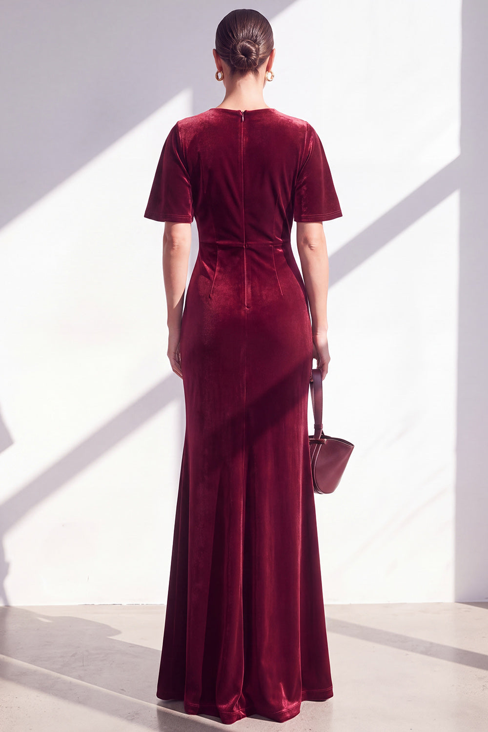 Dark Blue Sheath Ruched Velvet Mother Of The Bride Dress