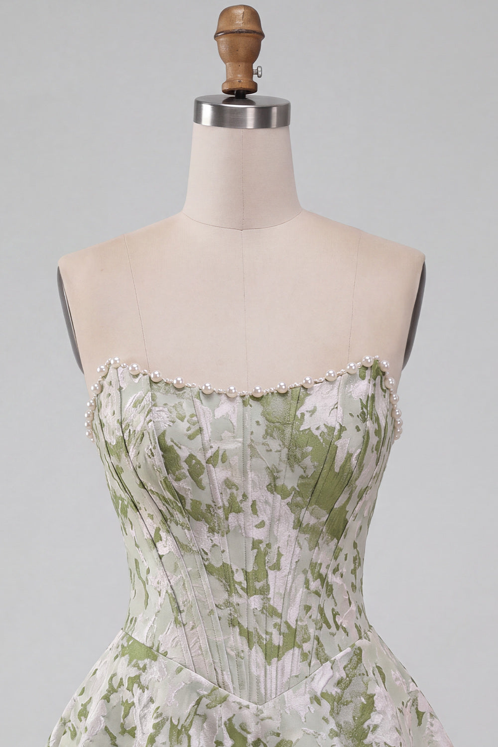 Light Green A-Line Pearl Corset Strapless Basque Waist Short Homecoming Dress