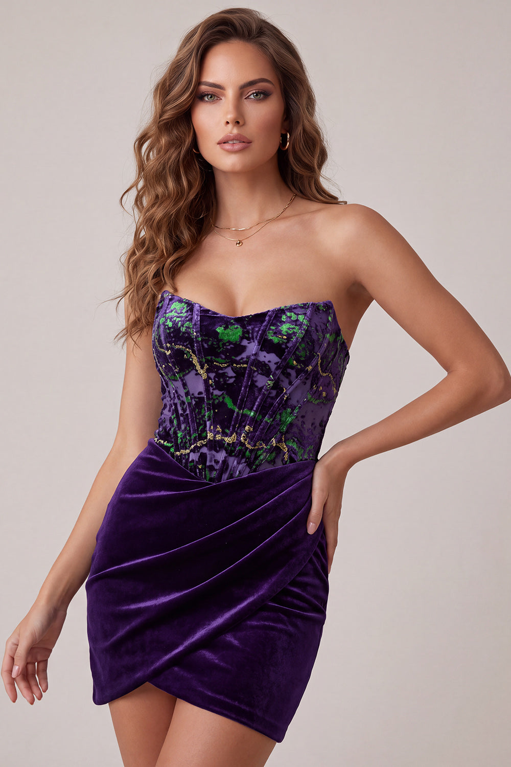 Plum Corset Strapless Velvet Bodycon Ruched Short Homecoming Dress