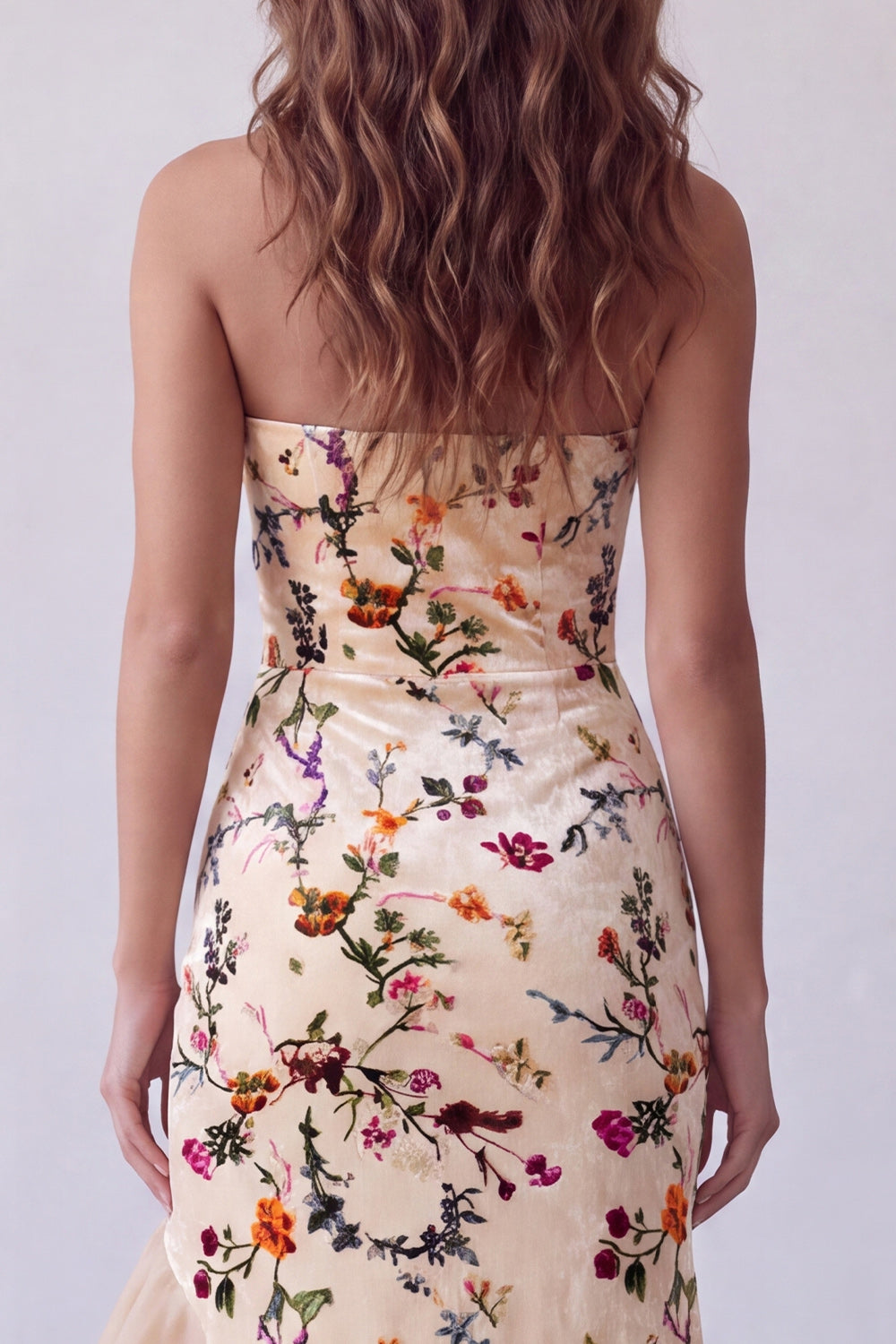 Robe de soirée longue sirène asymétrique en velours champagne imprimé bustier