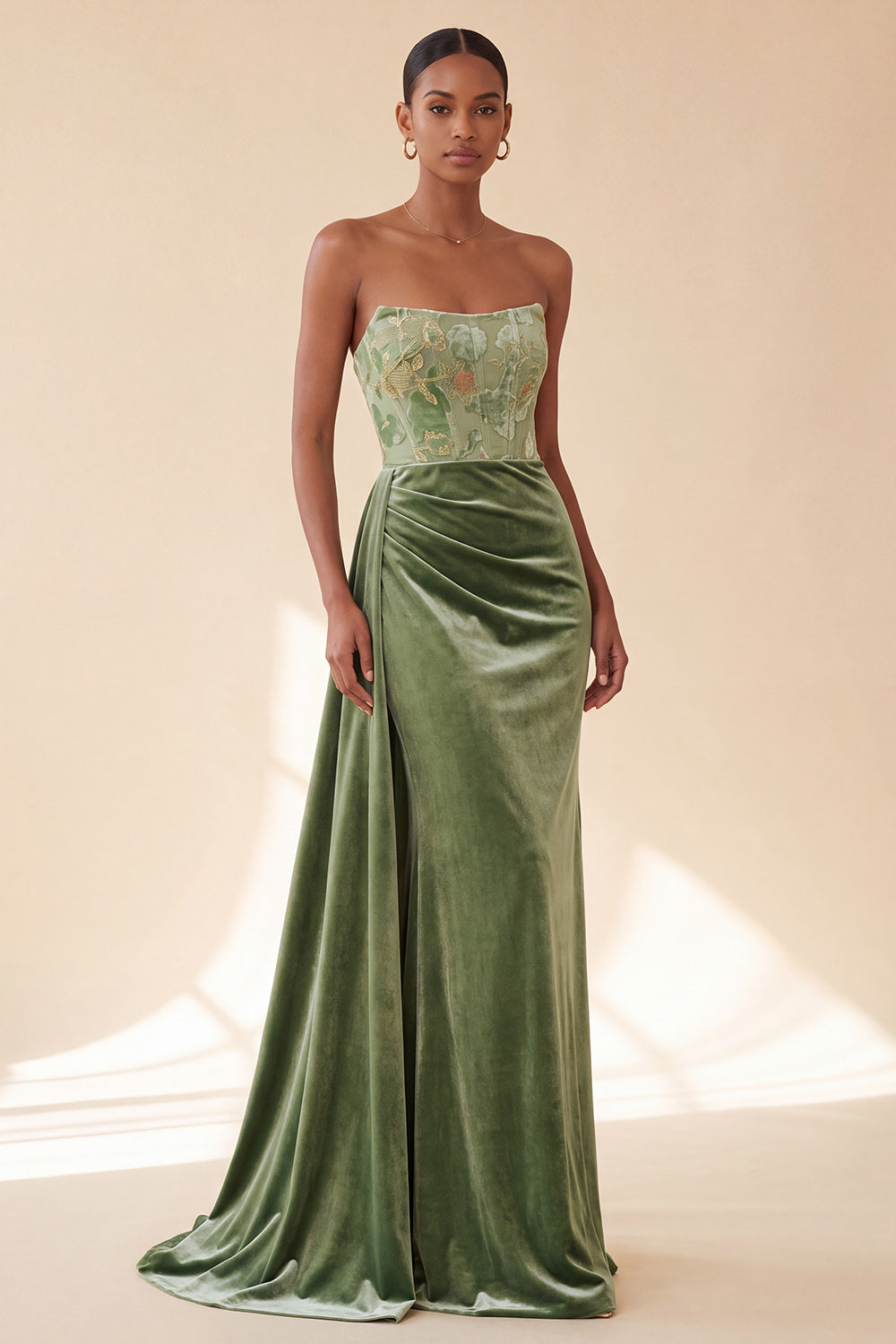 Green Corset Sheath Strapless Velvet Ruched Long Formal Dress with Side Streamer