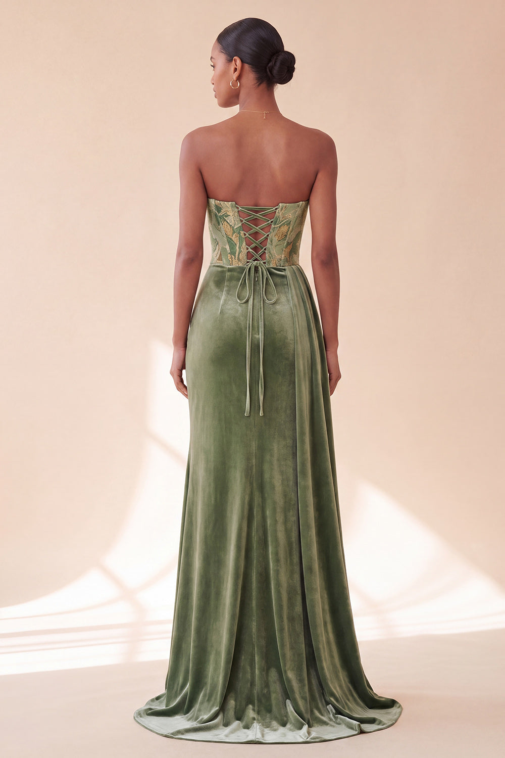 Green Corset Sheath Strapless Velvet Ruched Long Formal Dress with Side Streamer