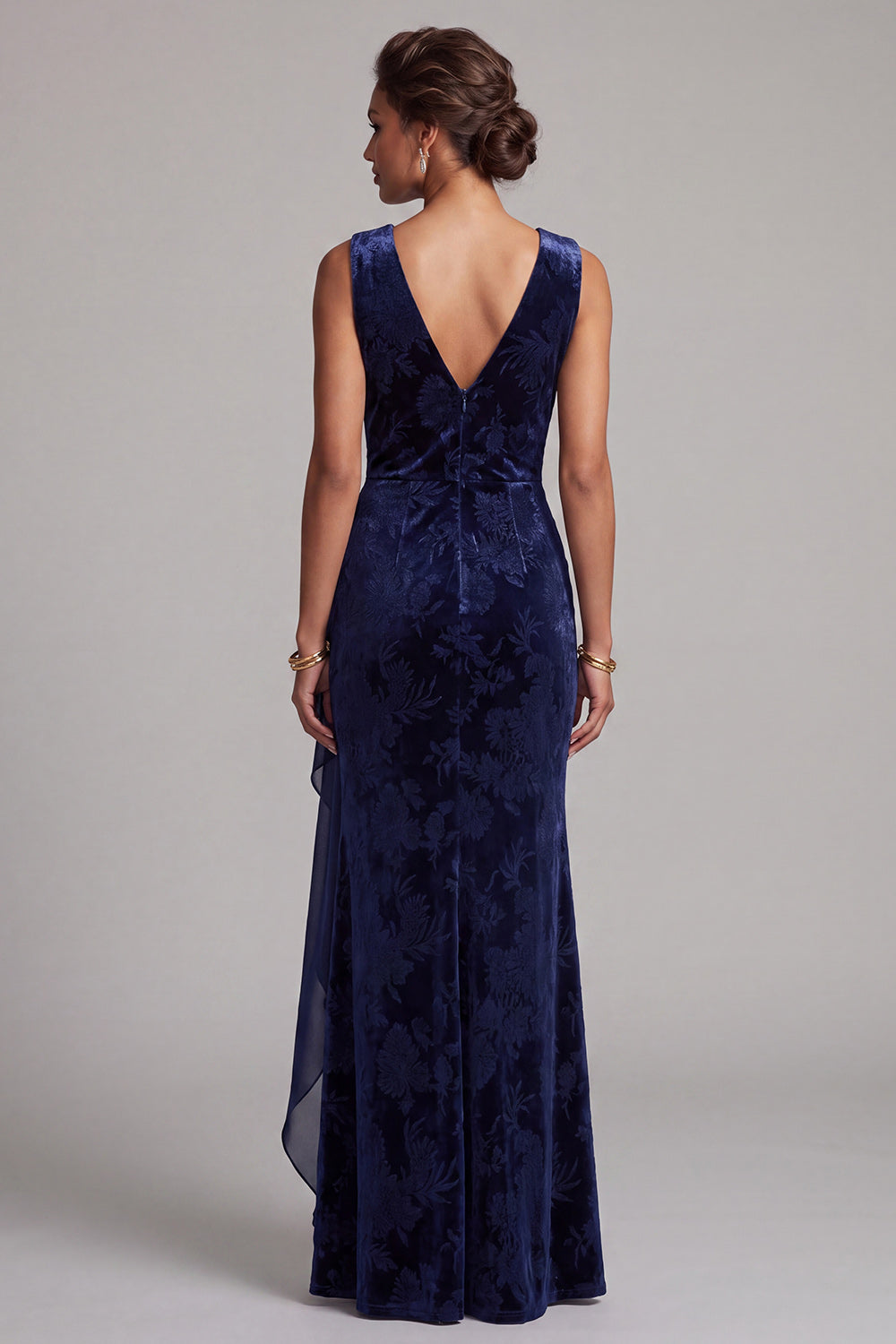 Dark Navy Velvet Mermaid V-Neck Jacquard Long Mother of the Bride Dress with Draped Sash