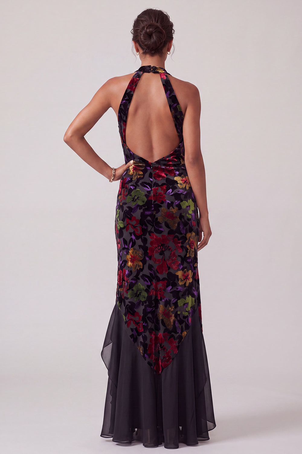 Black Velvet Halter Neck Ruched Sheath Long Mother of the Bride Dress with Ruffle Slit