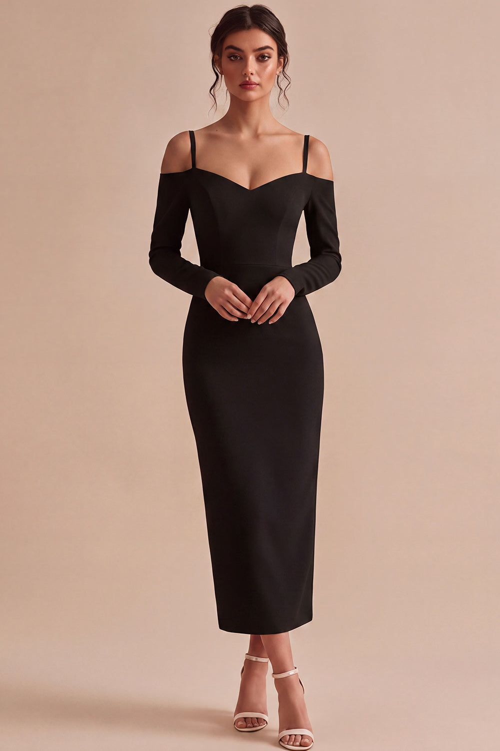 Robe midi de fiançailles blanche fourreau manches longues épaules dénudées