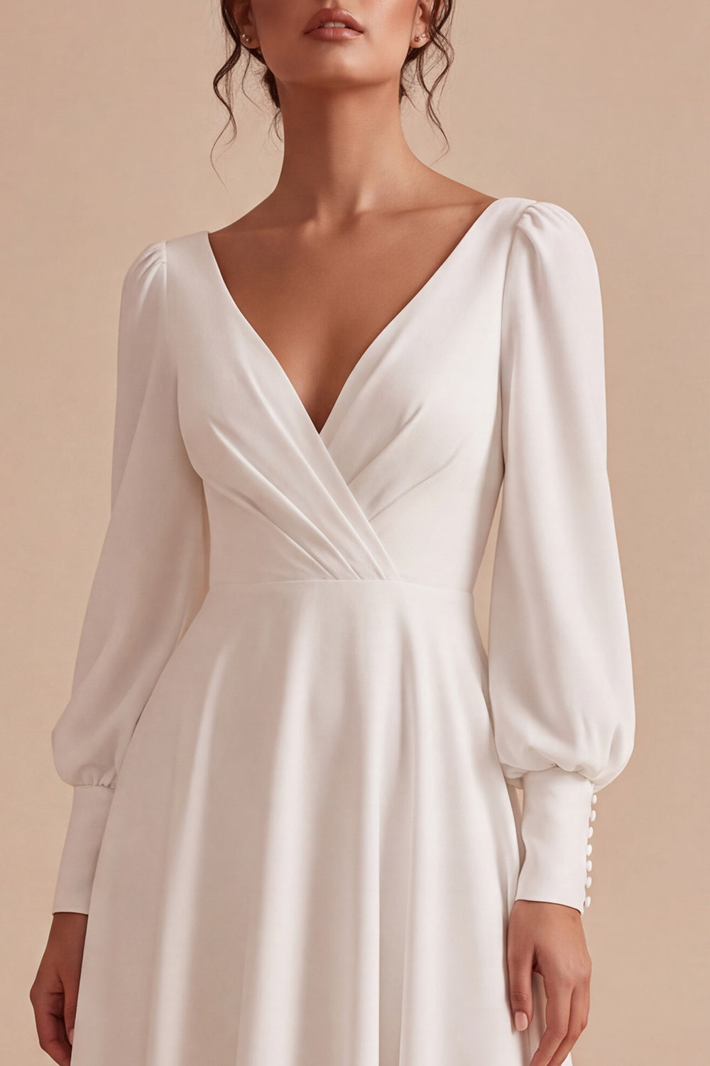 Robe de fiançailles midi trapèze blanche froncée à manches longues