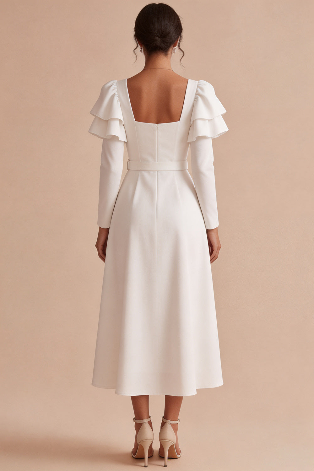 Robe de fiançailles longue blanche trapèze à manches volantées et col carré avec ceinture