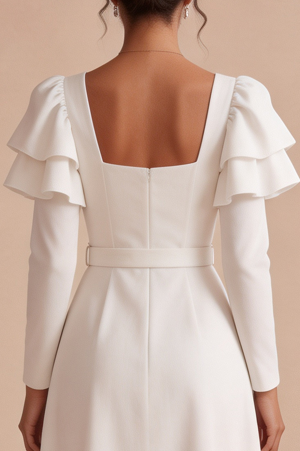Robe de fiançailles longue blanche trapèze à manches volantées et col carré avec ceinture
