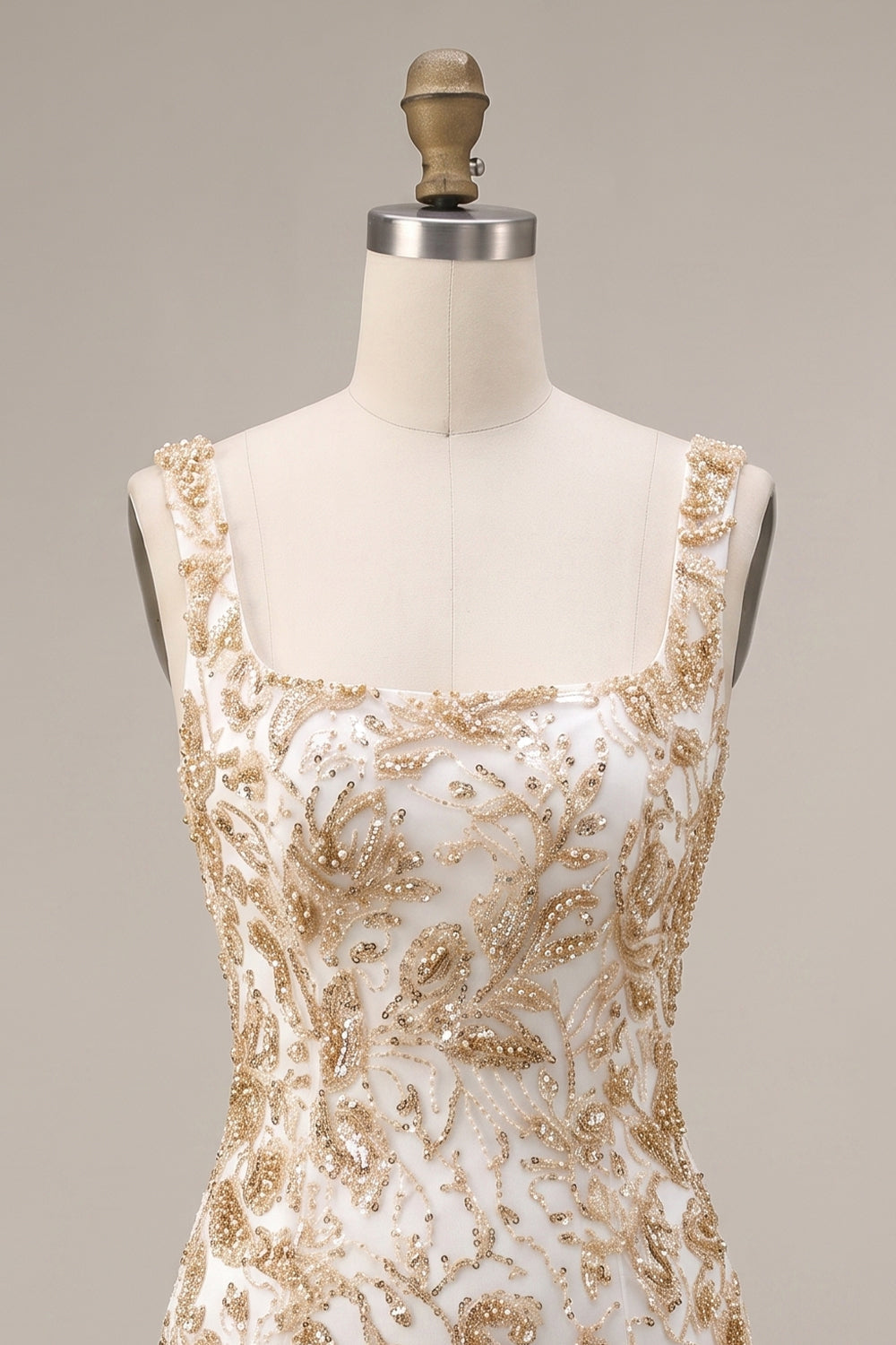 Champagne Sheath Square Neck Appliqued Short Homecoming Dress