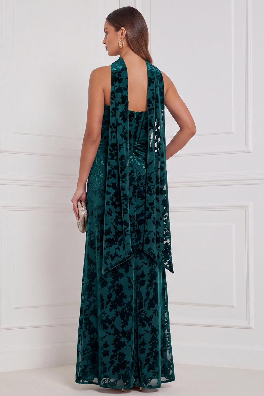 Vestido largo de dama de honor de terciopelo quemado, sin tirantes, fruncido, negro, con bufanda para el cuello