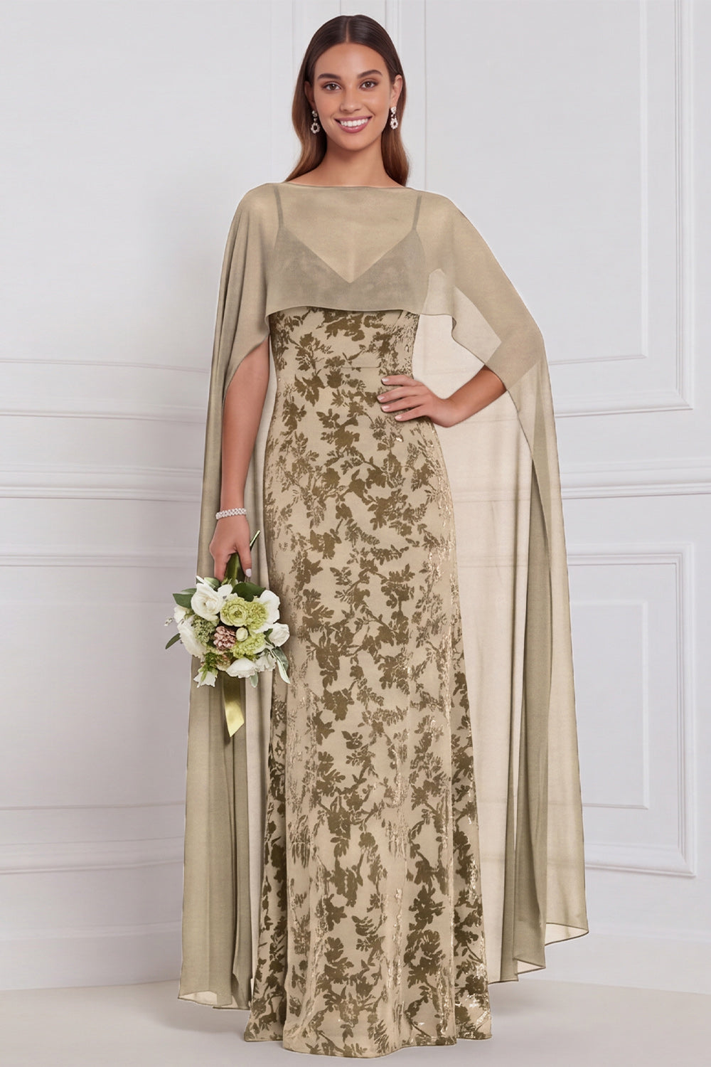 Robe de demoiselle d'honneur longue noire en velours dévoré, fourreau, col en V, avec cape