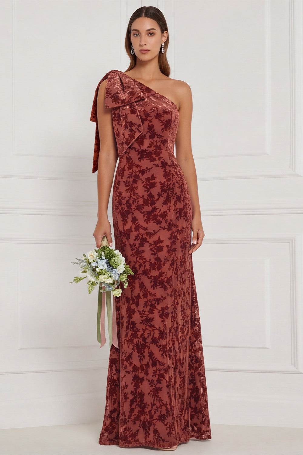 Robe longue de demoiselle d'honneur vert foncé fourreau asymétrique en velours dévoré avec nœud