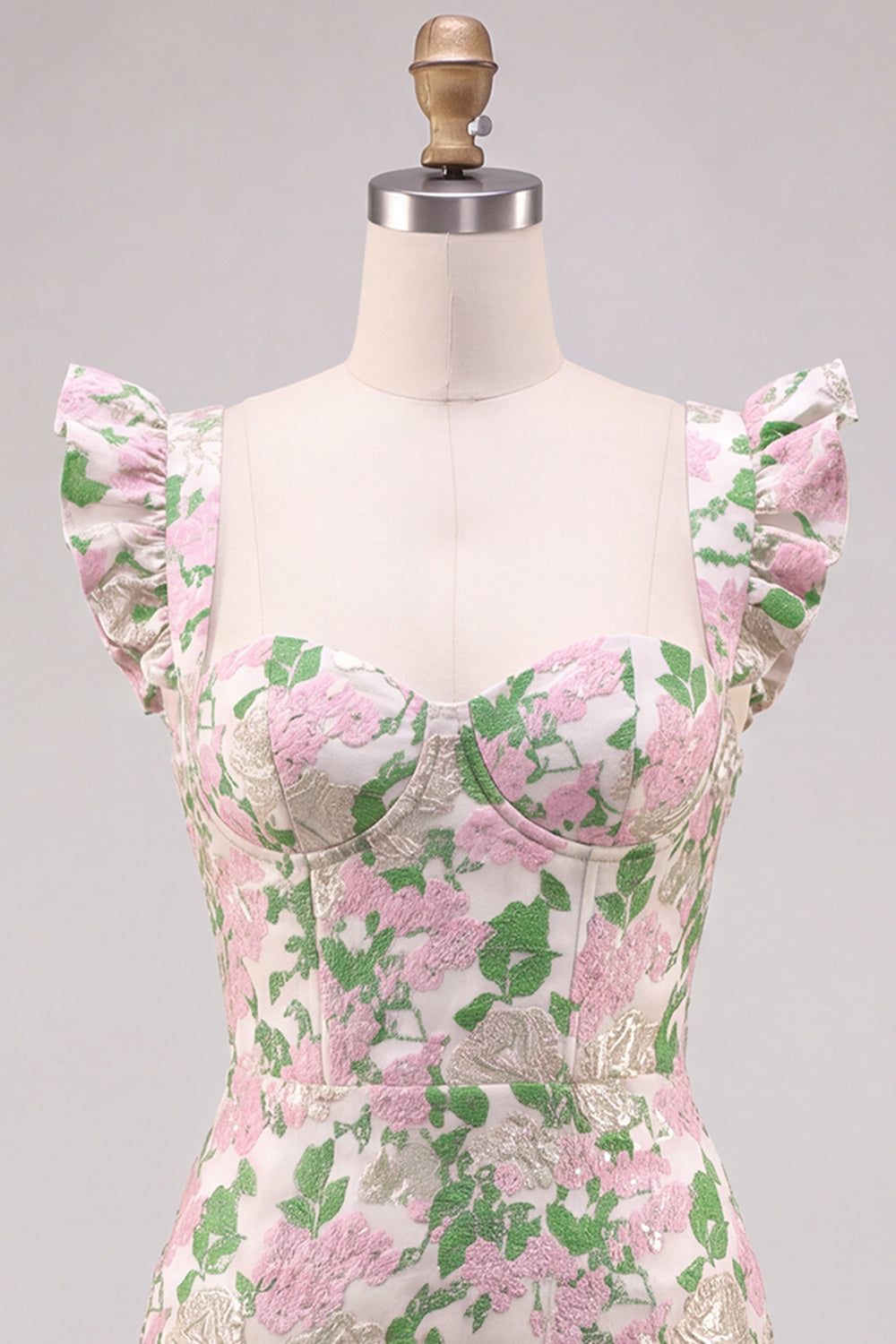 Robe courte de bal moulante en jacquard rose floral à manches papillon