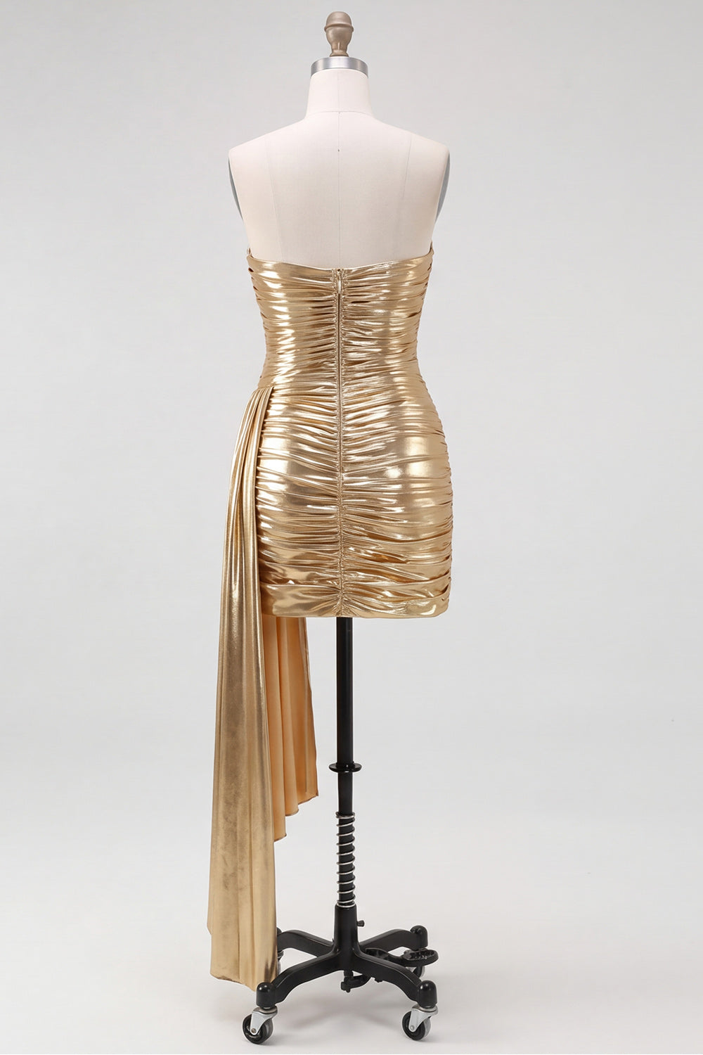 Robe de soirée courte bustier plissée bleu roi métallisé avec cascade latérale