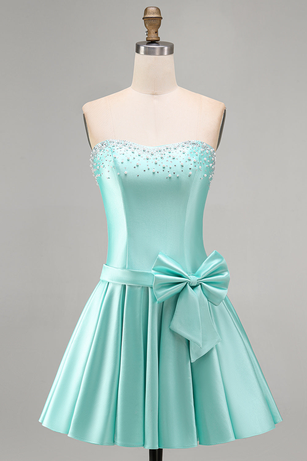 Vestido de regreso a casa de satén menta con cuentas, corte A, sin tirantes y lazo con perlas
