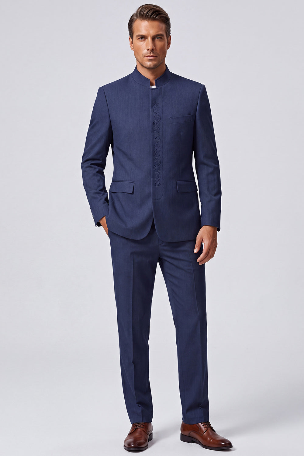 Costume de bal deux pièces bleu marine à col mandarin et broderies pour homme