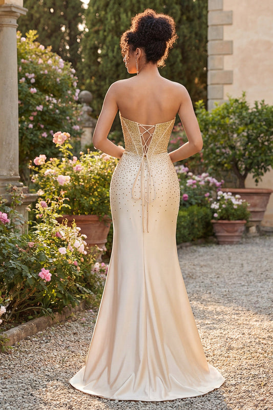 Robe de bal longue sirène Champagne, ornée de perles, avec corset et fente