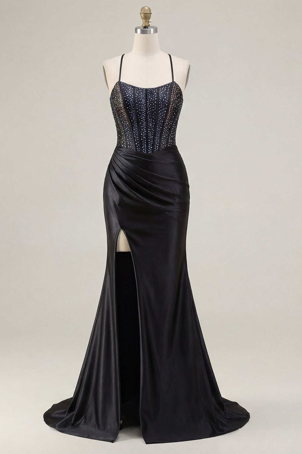Robe de soirée longue sirène plissée avec corset perlé noir et fente
