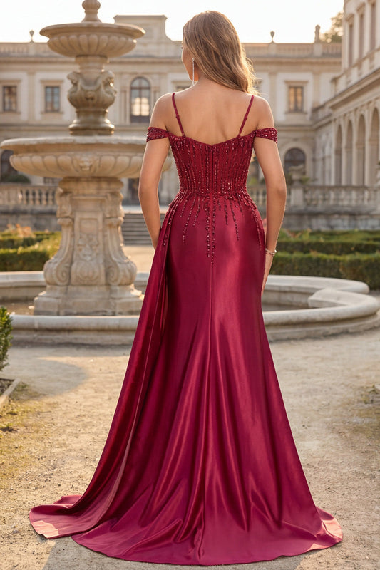 Robe de bal longue sirène à paillettes lie de vin à épaules dénudées avec fente