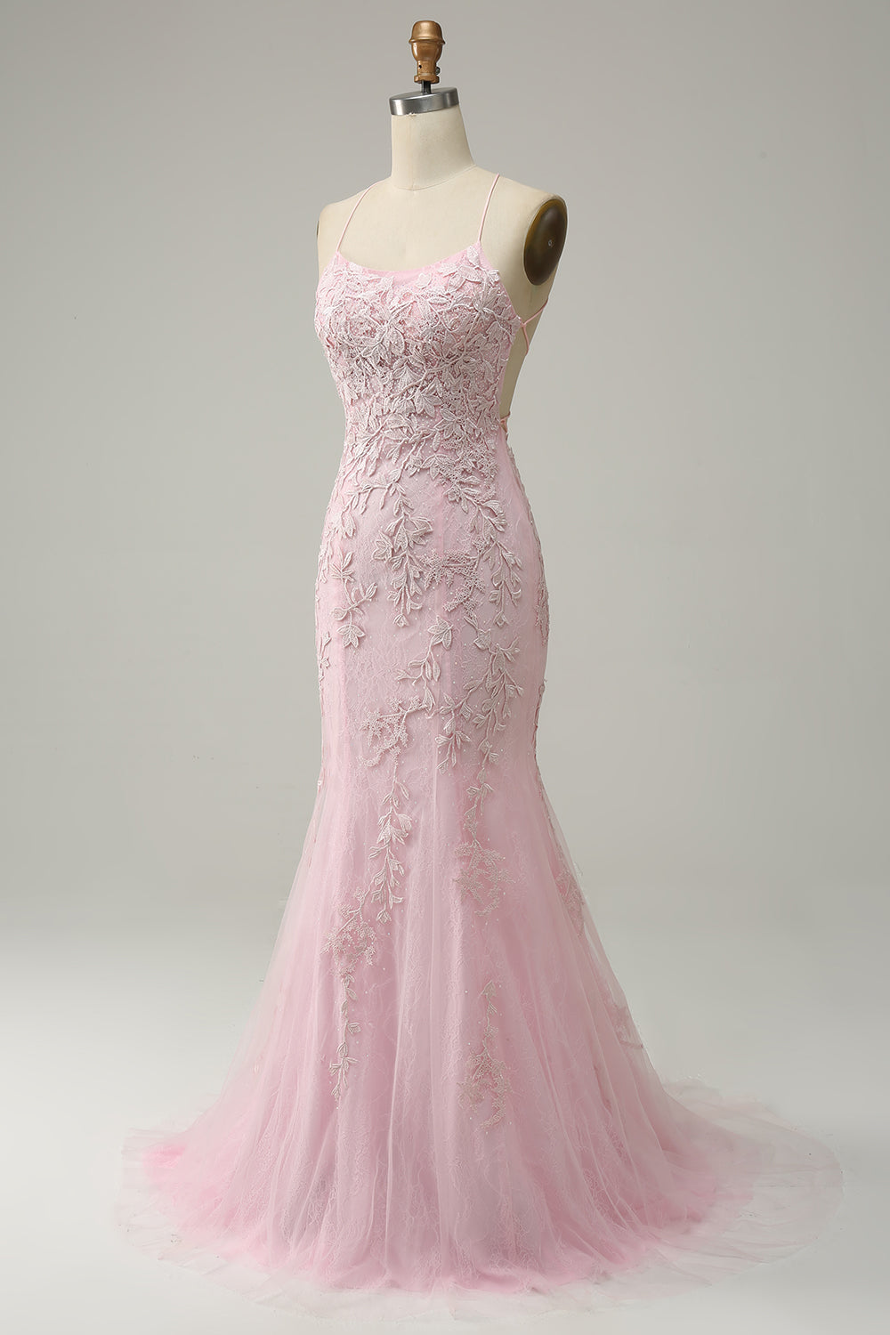 Robe de soirée sirène longue rose clair à bretelles spaghetti et appliques