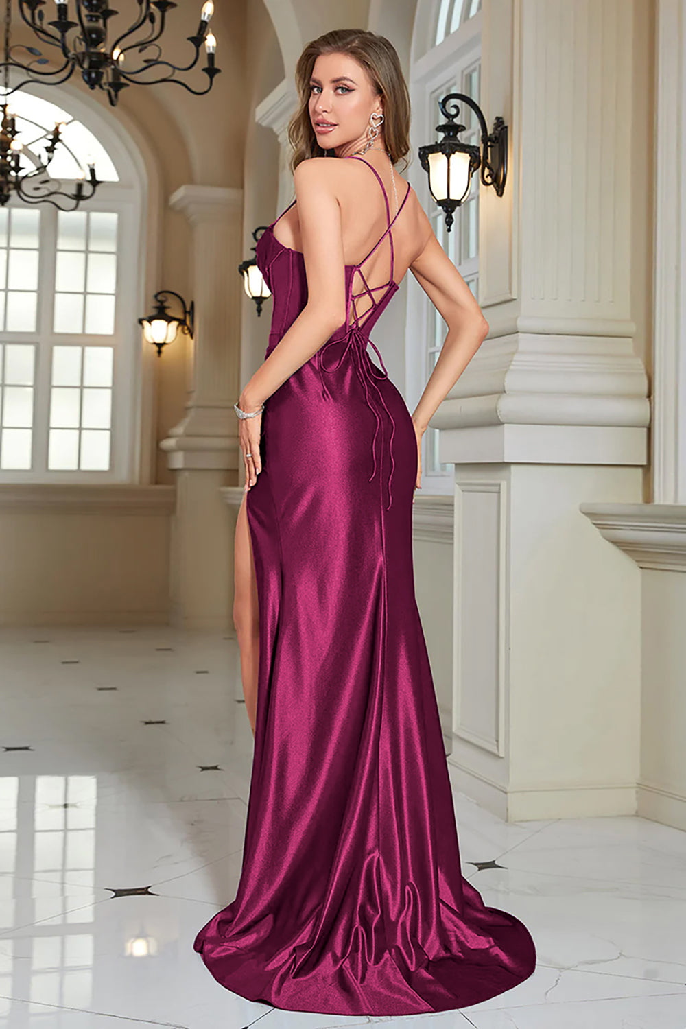 Robe de bal longue corset sirène bleu roi à fines bretelles