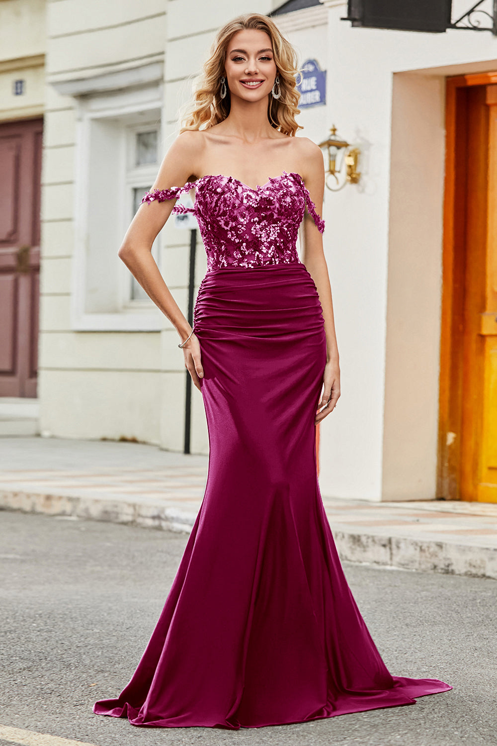 Robe de bal longue sirène vert foncé à épaules dénudées