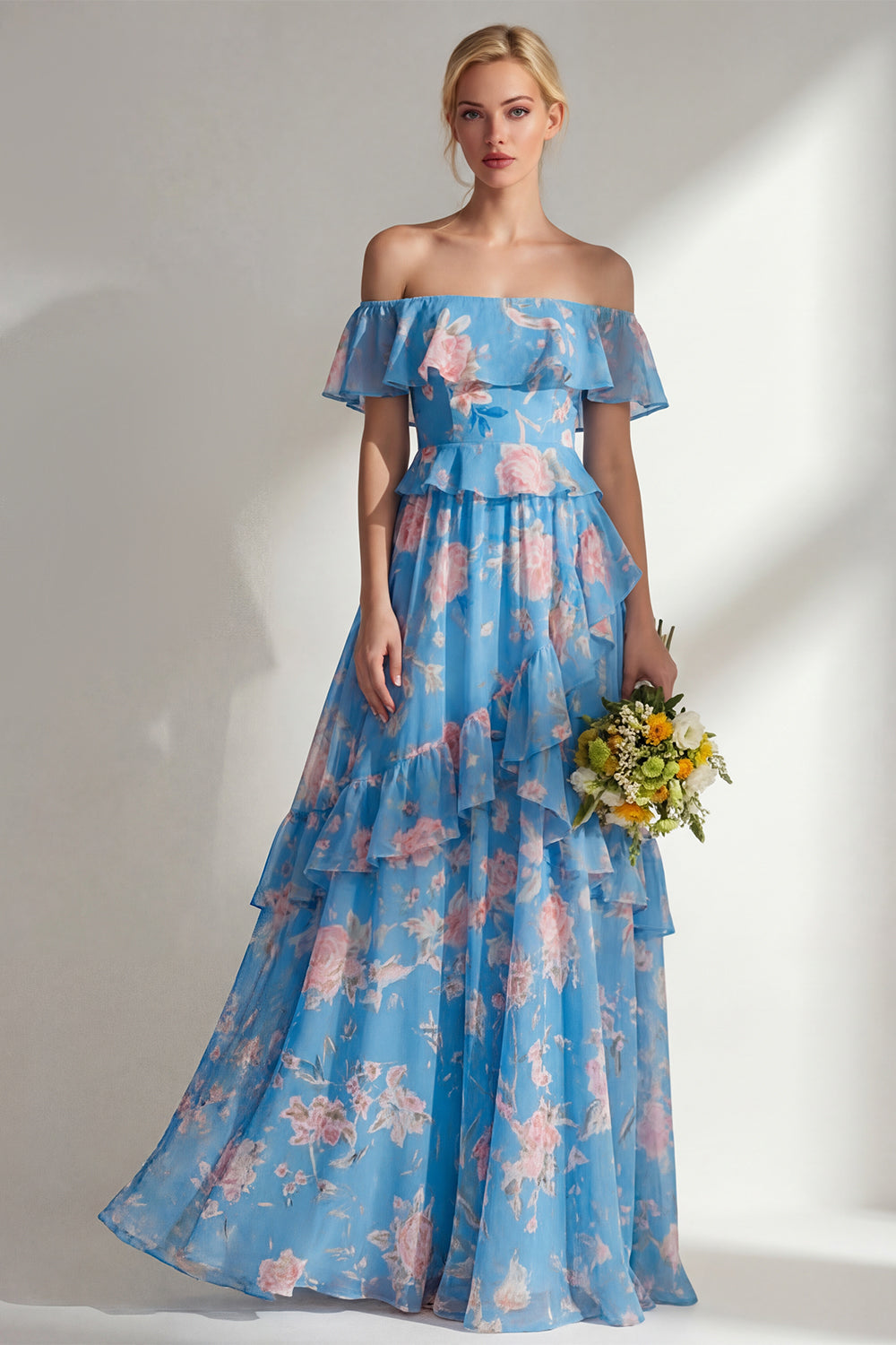 Robe de demoiselle d'honneur longue en mousseline jaune et rose à fleurs, coupe trapèze, épaules dénudées et volants