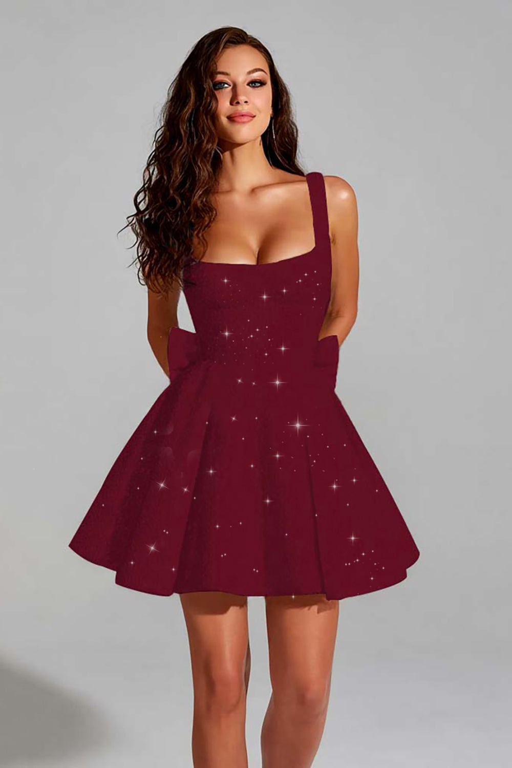 Robe courte de bal de promo en forme de trapèze à encolure carrée en ivoire pailleté et sequins, avec grand nœud au dos